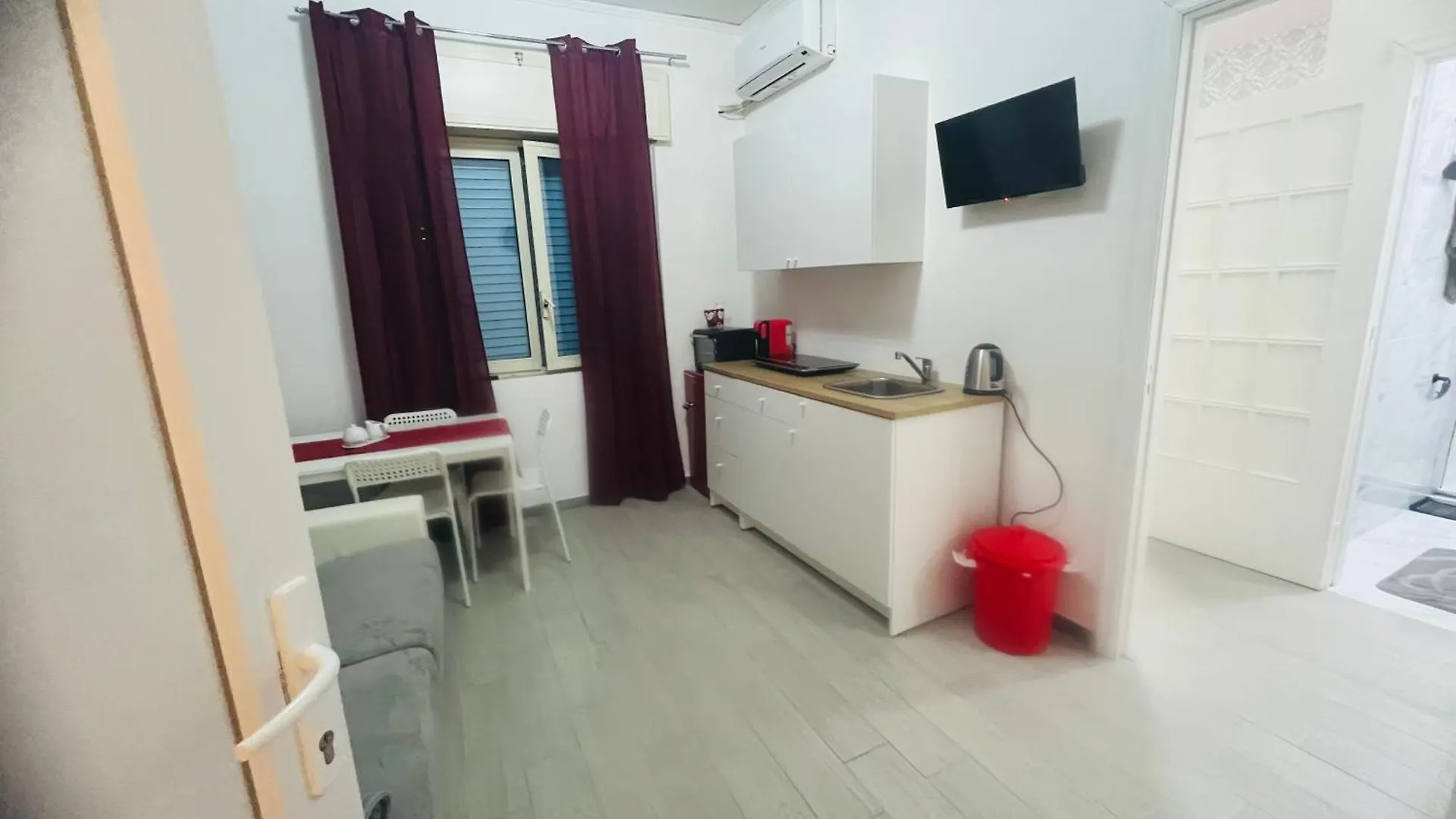 נאפולי Vetranohouse In Spanish Quarter דירה